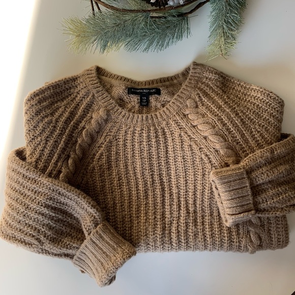 Banana Republic Sweaters - Banana Republic Cable Knit Sweater Size X Small